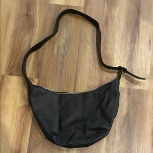 Universal Thread Black Crossbody Bag